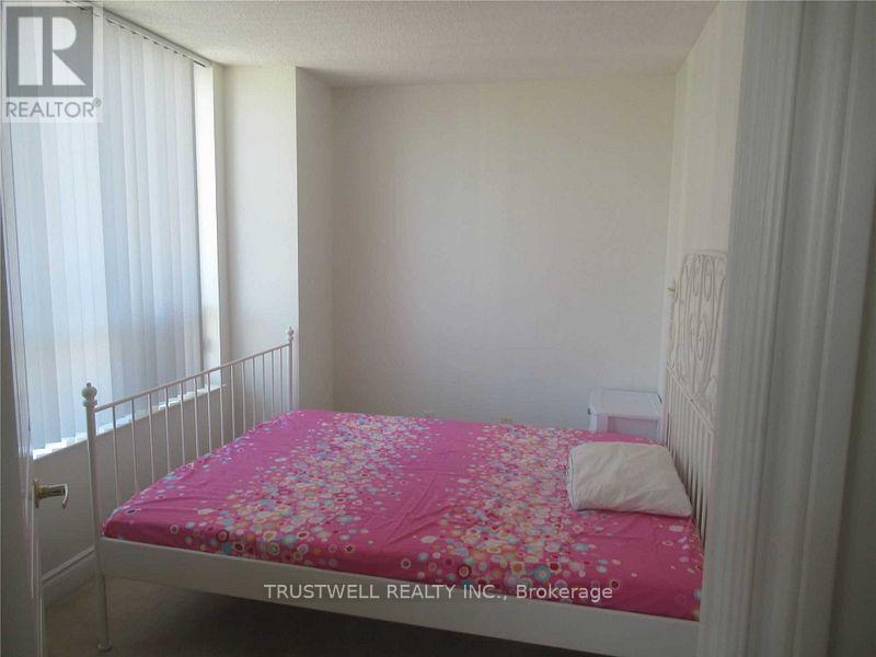 1618 - 15 Northtown Way, Toronto, Ontario  M2N 7A2 - Photo 8 - C12108484