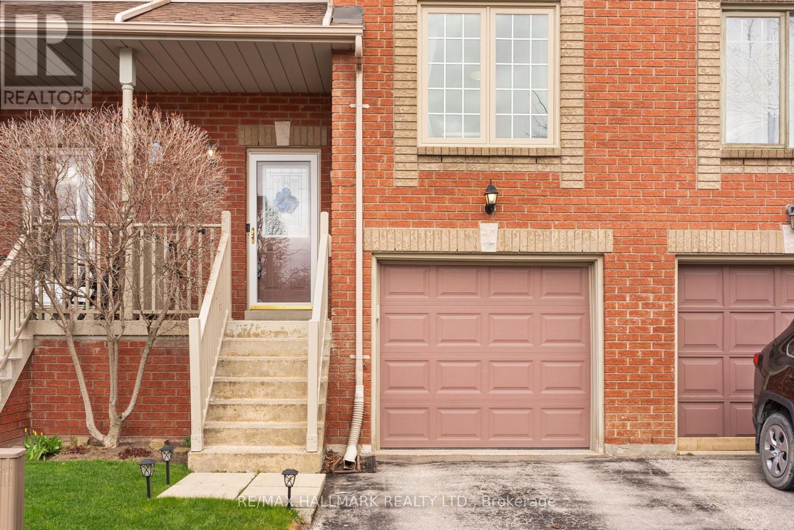 Property at 18 - 1867 KINGSTON ROAD image 2