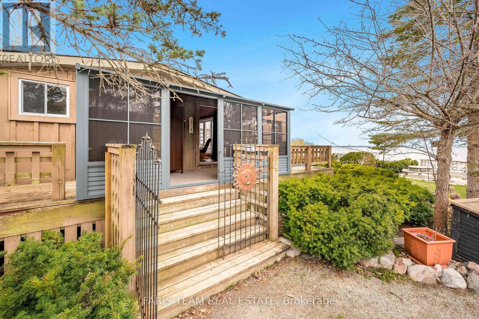Property at 4 SCHOONER LANE image 2