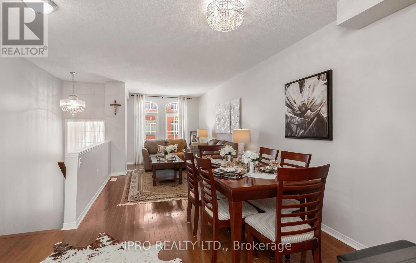 3259 Redpath Circle, Mississauga, Ontario  L5N 8R3 - Photo 15 - W12108440