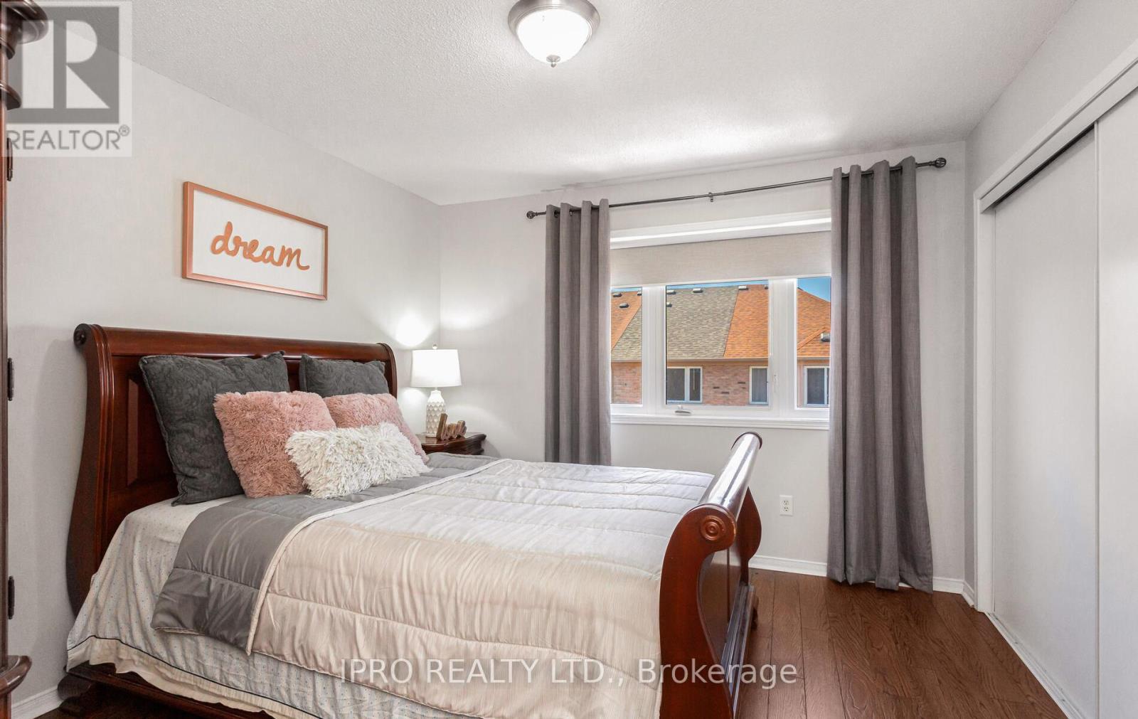 3259 Redpath Circle, Mississauga, Ontario  L5N 8R3 - Photo 19 - W12108440