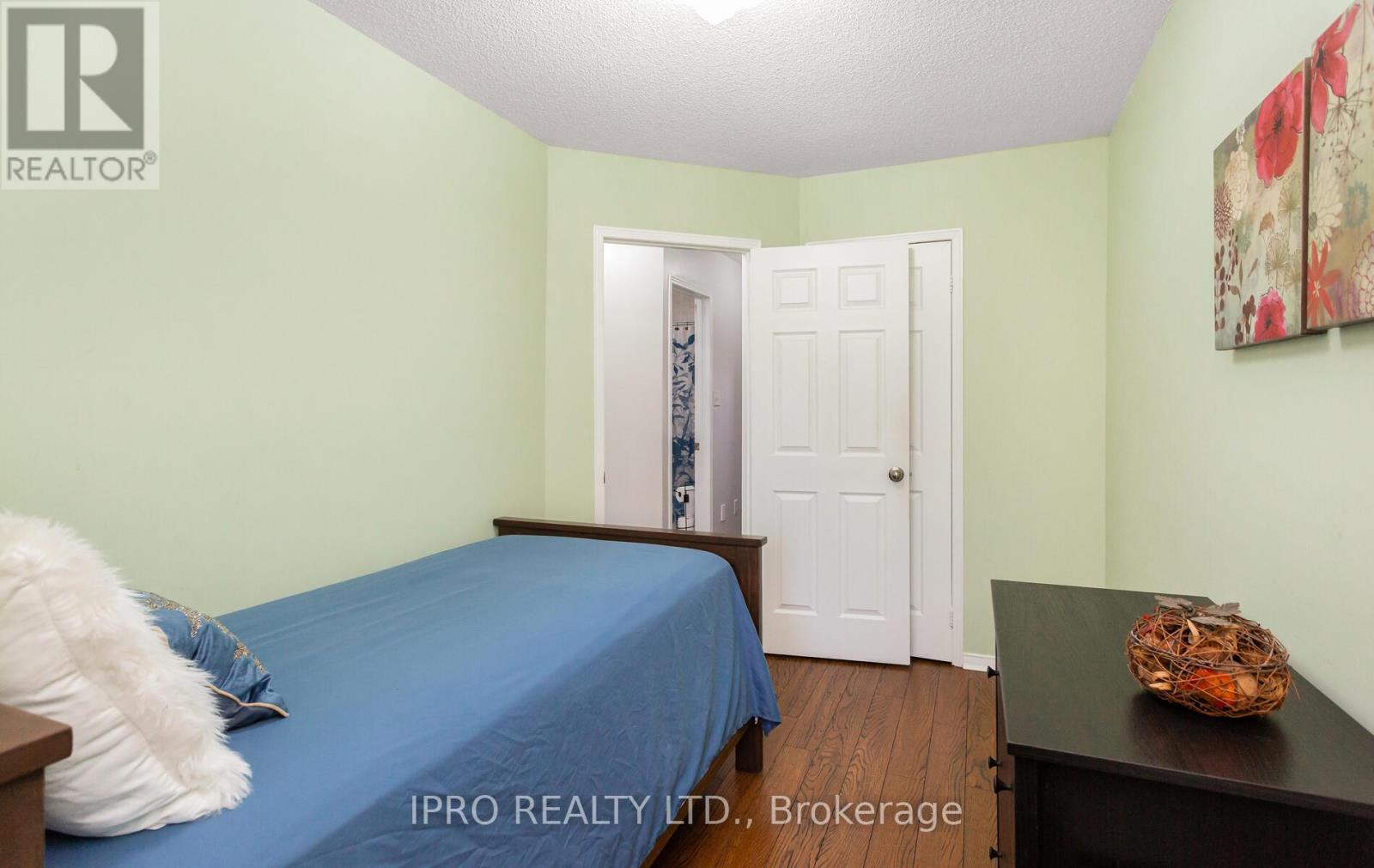 3259 Redpath Circle, Mississauga, Ontario  L5N 8R3 - Photo 25 - W12108440