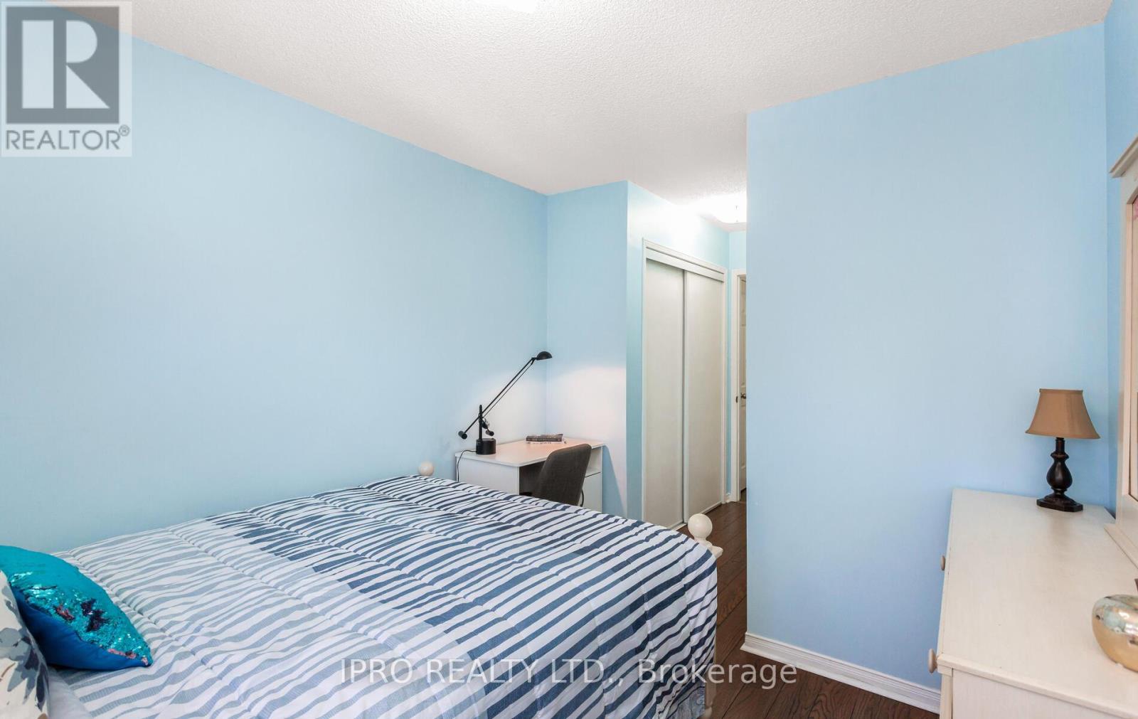 3259 Redpath Circle, Mississauga, Ontario  L5N 8R3 - Photo 28 - W12108440