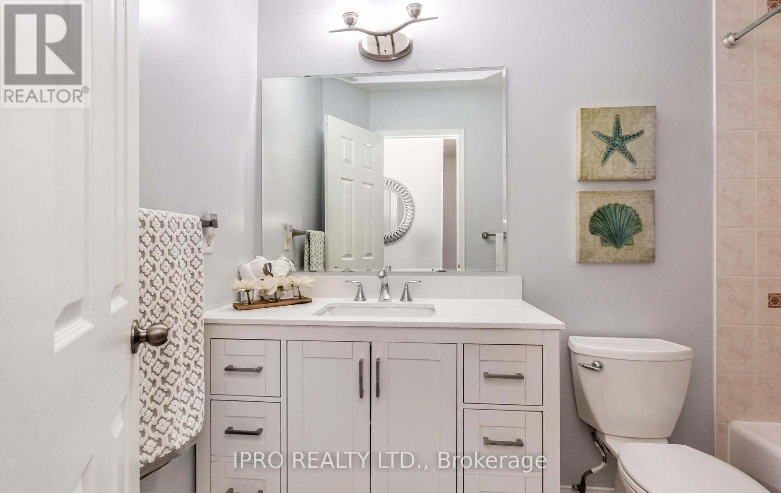 3259 Redpath Circle, Mississauga, Ontario  L5N 8R3 - Photo 29 - W12108440