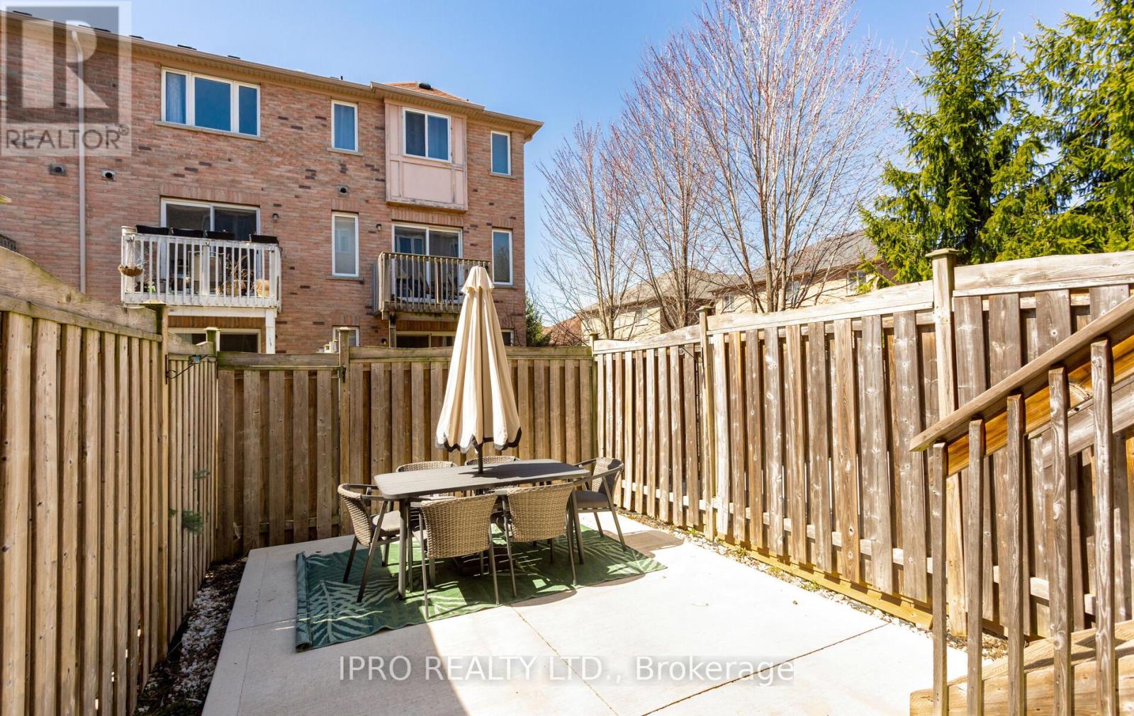 3259 Redpath Circle, Mississauga, Ontario  L5N 8R3 - Photo 37 - W12108440