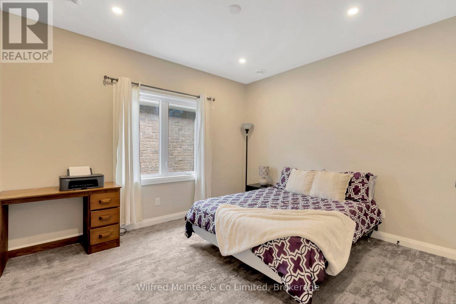 207 Irishwood Lane, Brockton, Ontario  N0G 2V0 - Photo 26 - X12107179