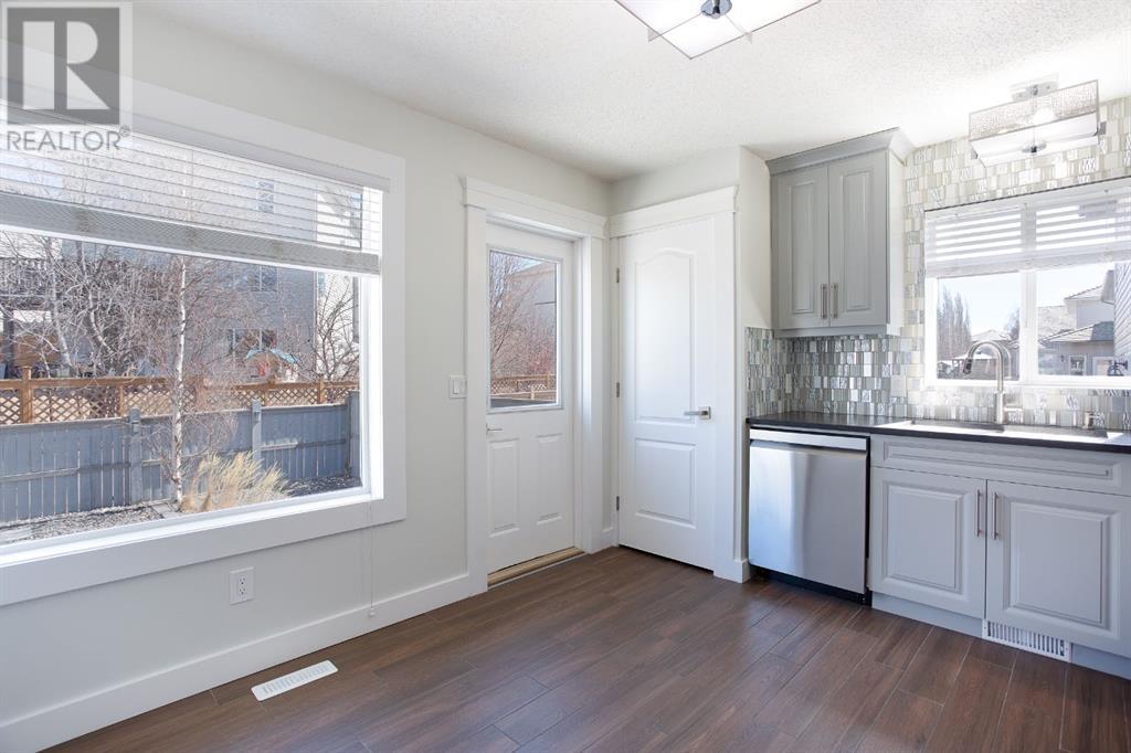 432 Rocky Ridge Drive Nw, Calgary, Alberta  T3G 5C2 - Photo 10 - A2212659