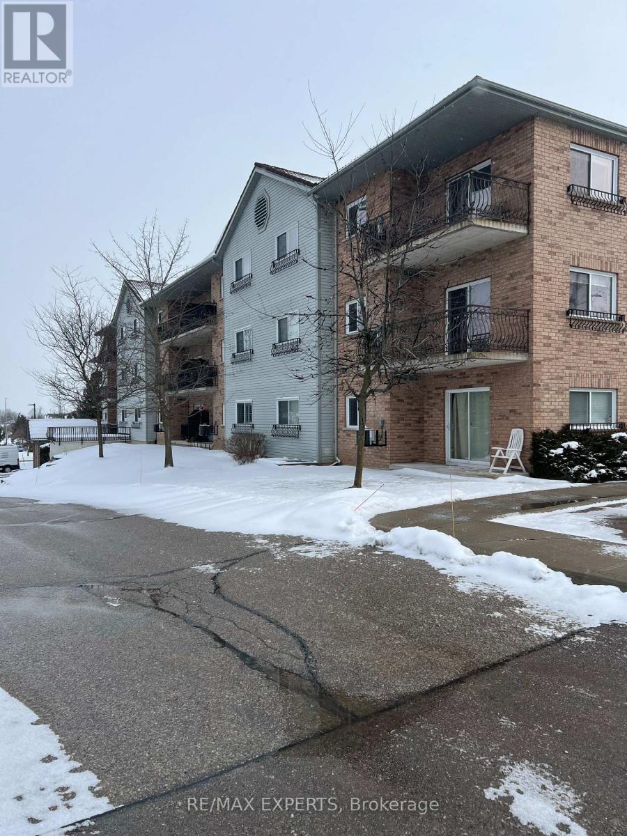 Property at 404 - 345 BRIARMEADOW DRIVE image 2