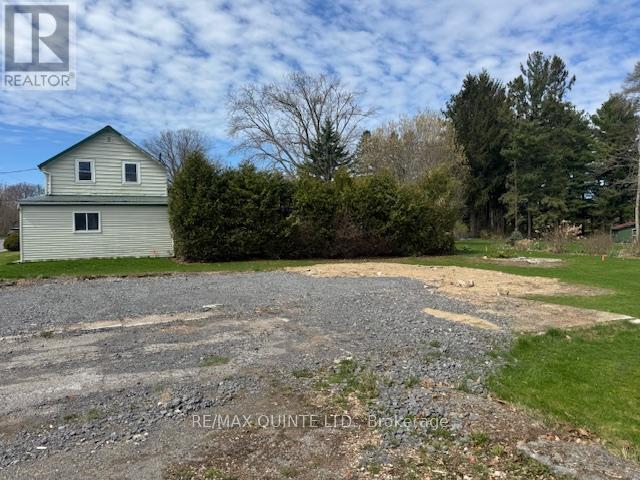 Property at 8 ROGERS STREET image 2