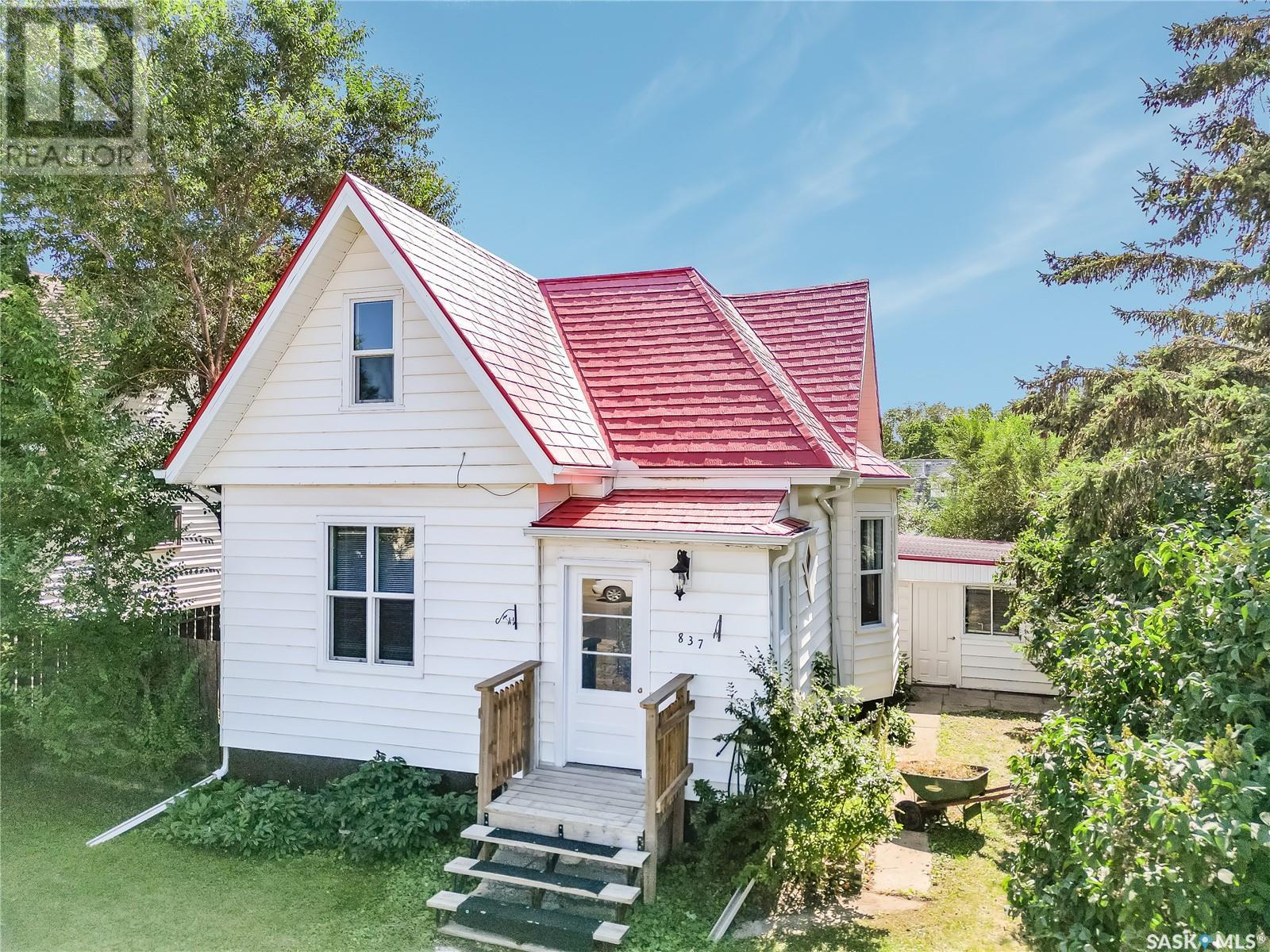 Property at 837 Athabasca STREET W image 1
