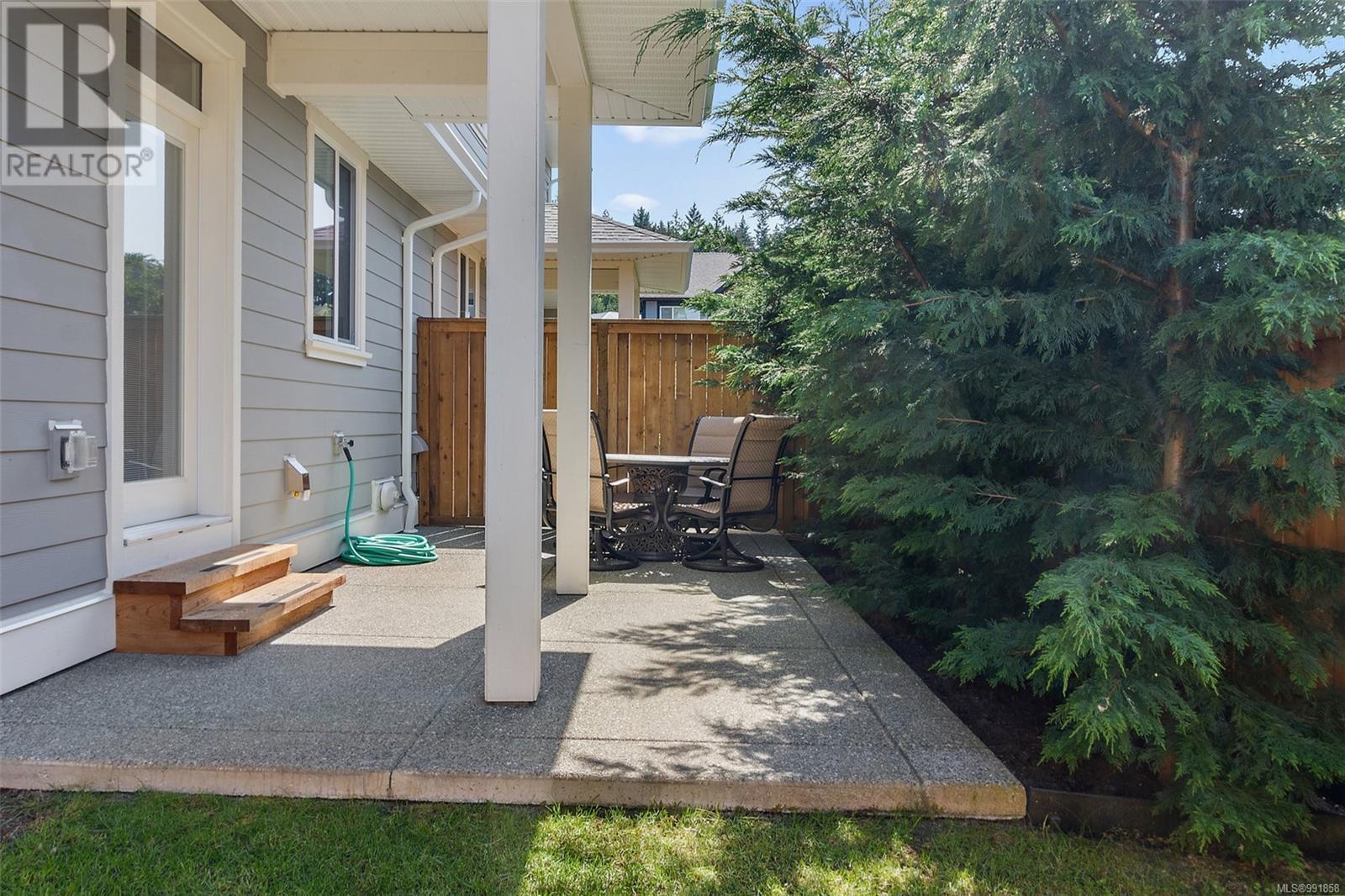 Property at 1946 Farleigh Way image 3