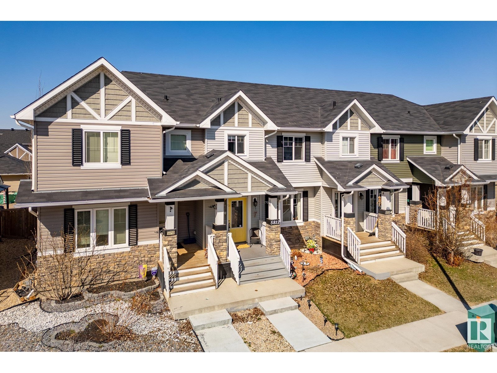 Property at 5812 65 ST image 2