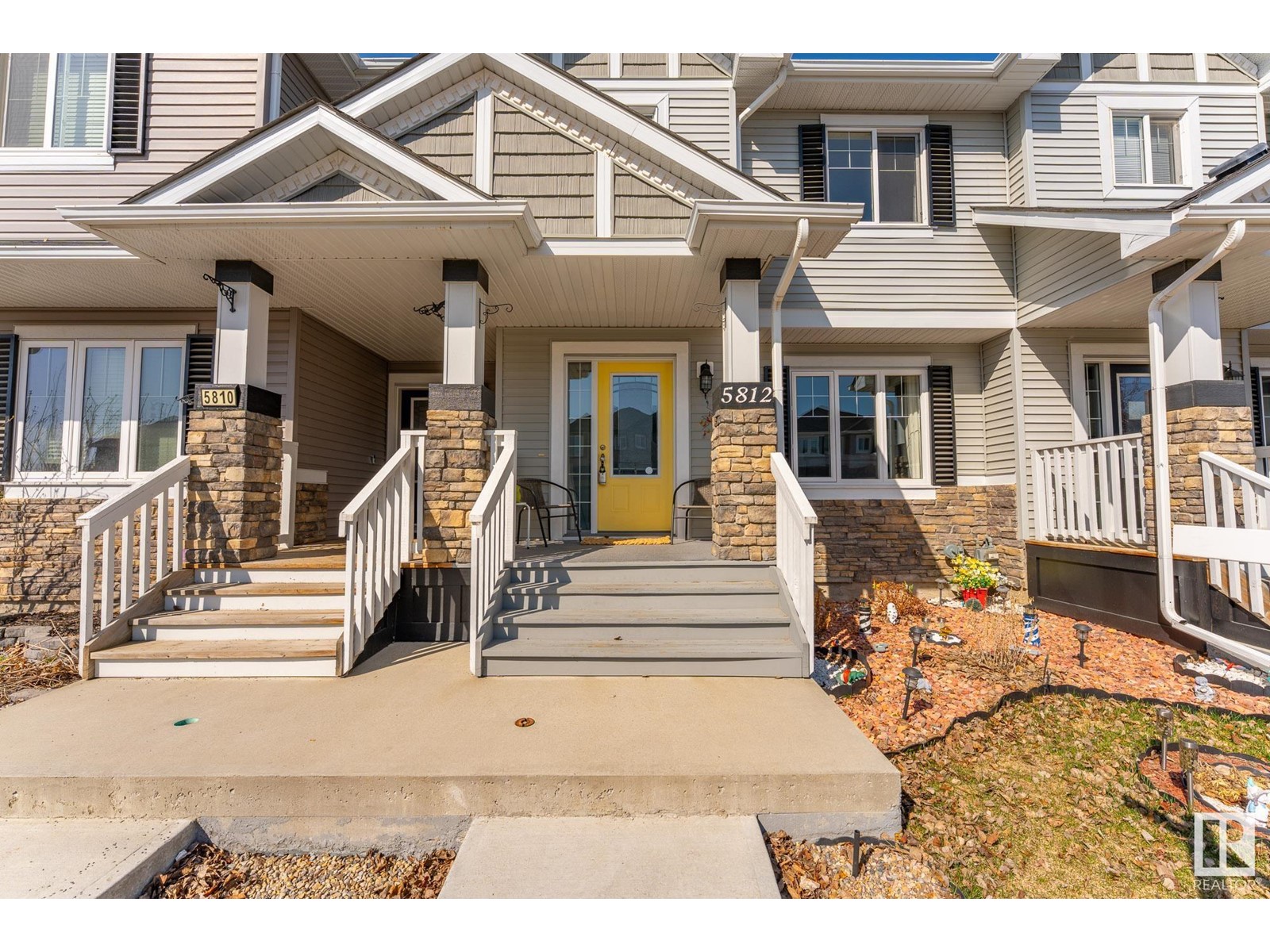 Property at 5812 65 ST image 3