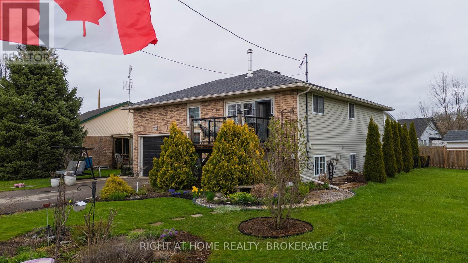 Property at 152 KINGSWAY STREET image 5