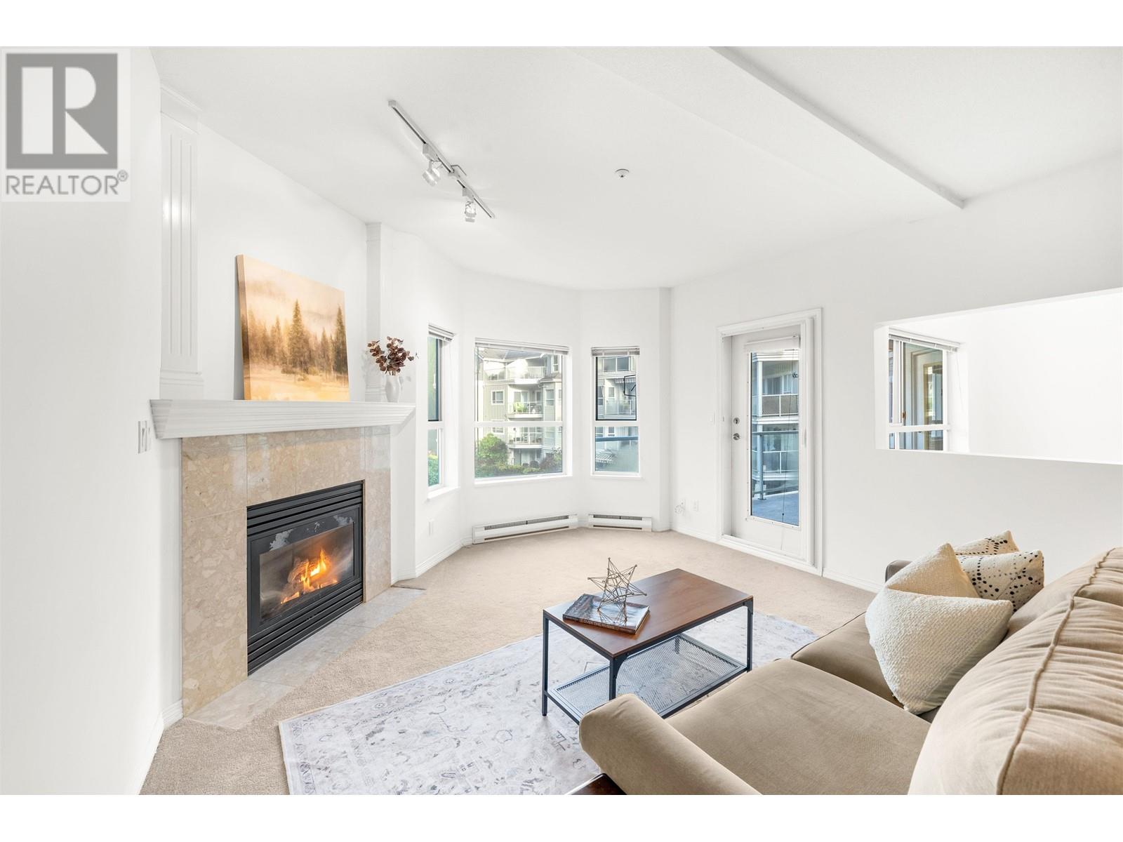 307 1281 Parkgate Avenue, North Vancouver, British Columbia  V7H 3A3 - Photo 1 - R2994981