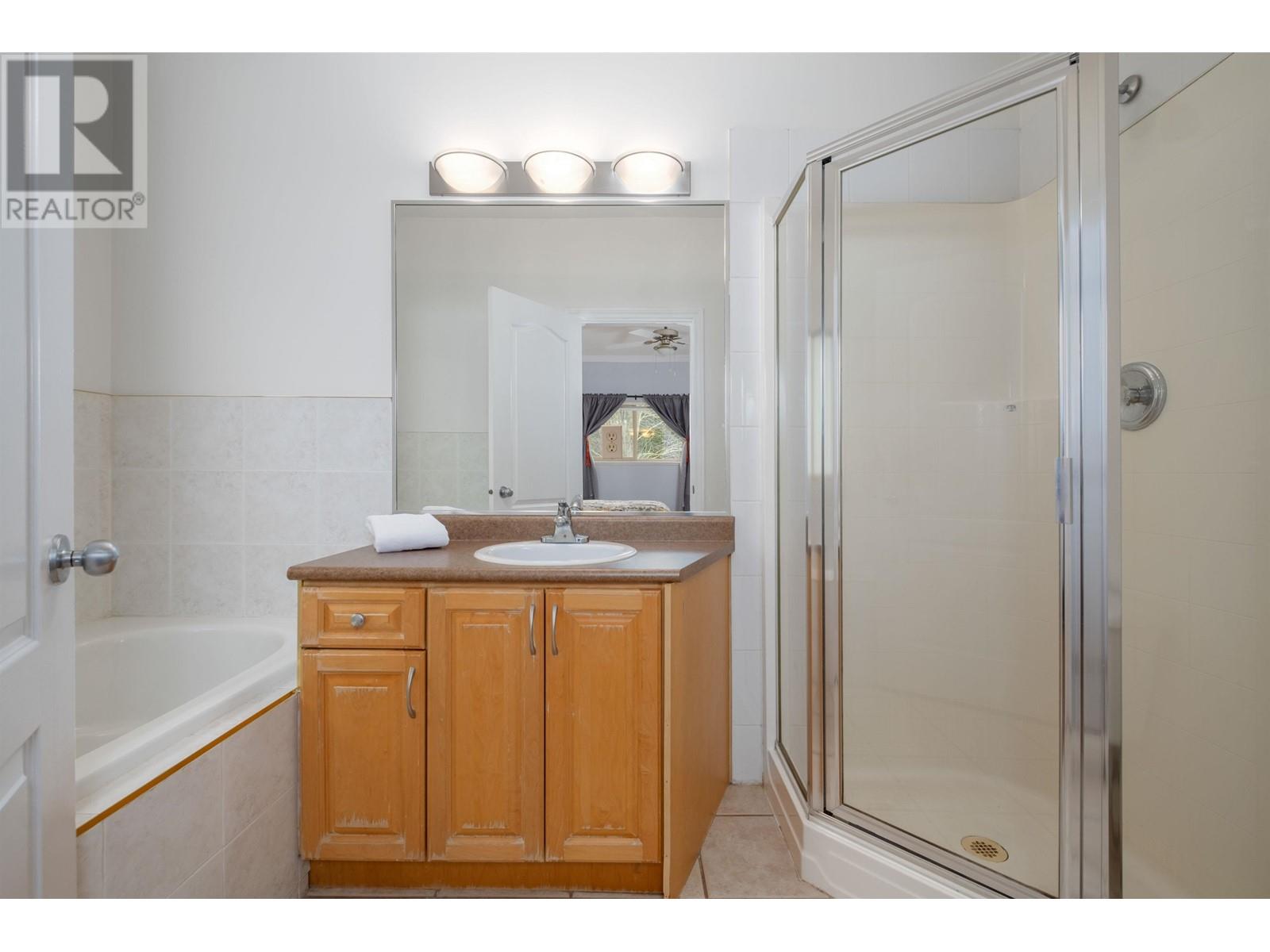 11627 238a Street, Maple Ridge, British Columbia  V4R 2V6 - Photo 18 - R2995017