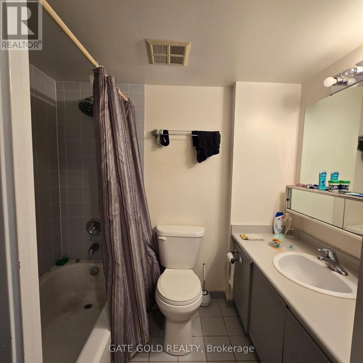 Lph2 - 600 Rexdale Boulevard, Toronto (West Humber-Clairville), Ontario  M9W 6T4 - Photo 17 - W12089808
