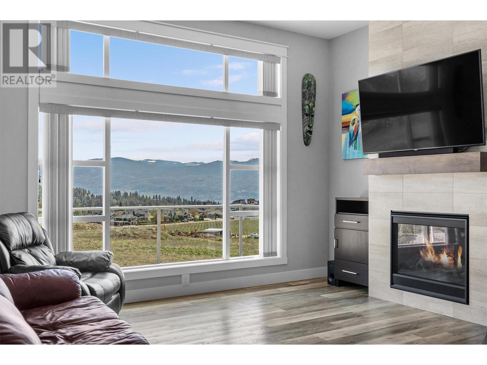 Property at 2600 Paramount Drive image 5