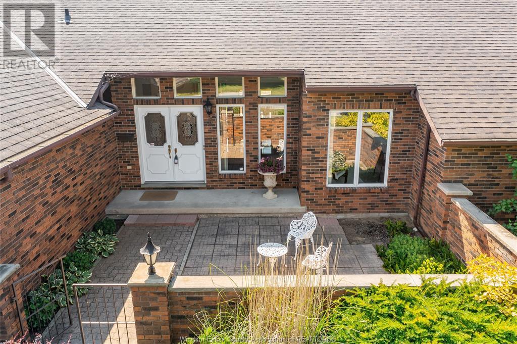 Property at 5 LATHROP image 2