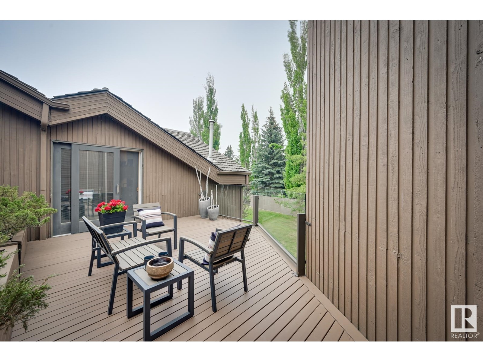 Property at 18107 4 AV SW image 3