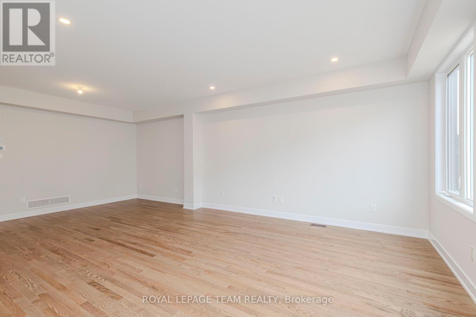 2055 Postilion Street, Ottawa, Ontario  K0A 2Z0 - Photo 5 - X12108623