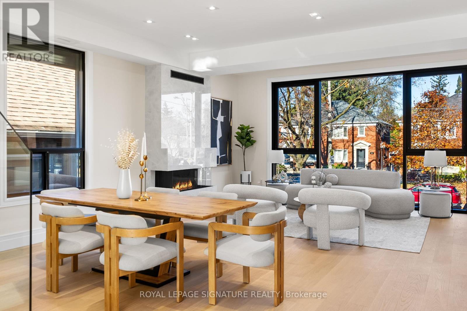551 Broadway Avenue, Toronto, Ontario  M4G 2S2 - Photo 6 - C12108652