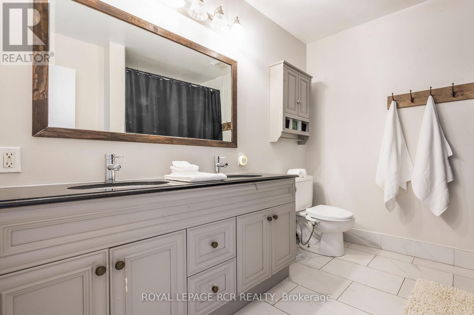 35 South Park Drive, Orangeville, Ontario  L9W 1R7 - Photo 14 - W12093293