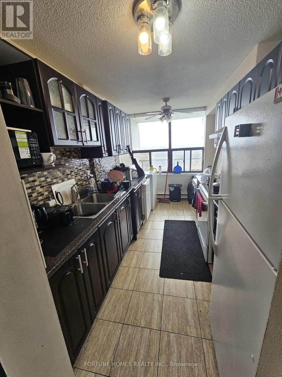 1201 - 4 Kings Cross Road, Brampton, Ontario  L6T 3X8 - Photo 19 - W12103238