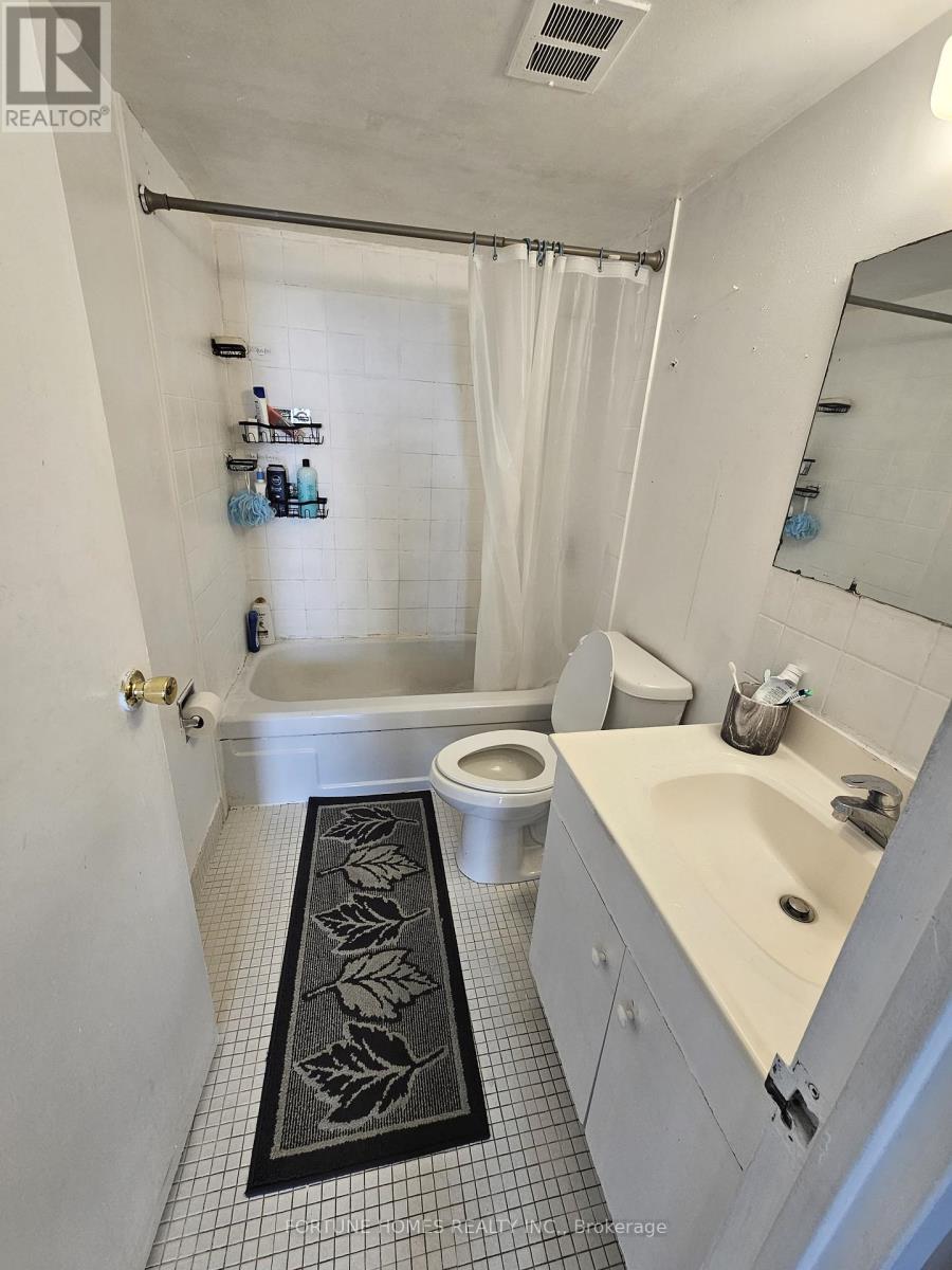 1201 - 4 Kings Cross Road, Brampton, Ontario  L6T 3X8 - Photo 21 - W12103238