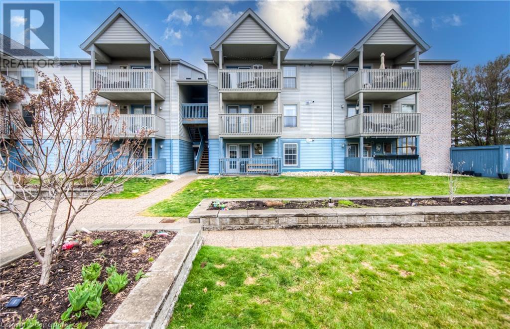 <h3>$2,250<small> Monthly</small></h3><p>2010 Cleaver Avenue Unit# 121, Burlington, Ontario</p>