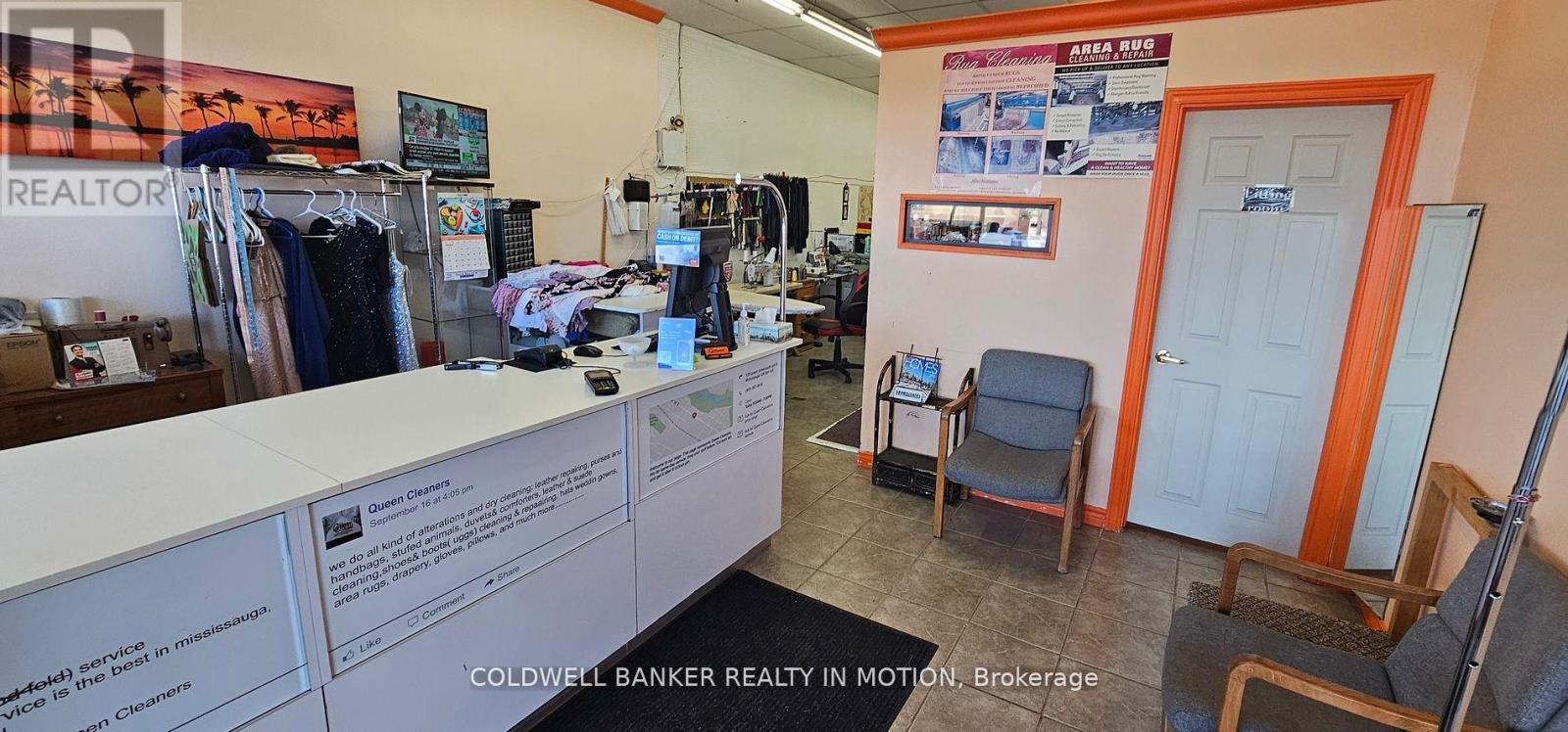 6 - 128 Queen Street S, Mississauga, Ontario  L5M 1K8 - Photo 13 - W12108613