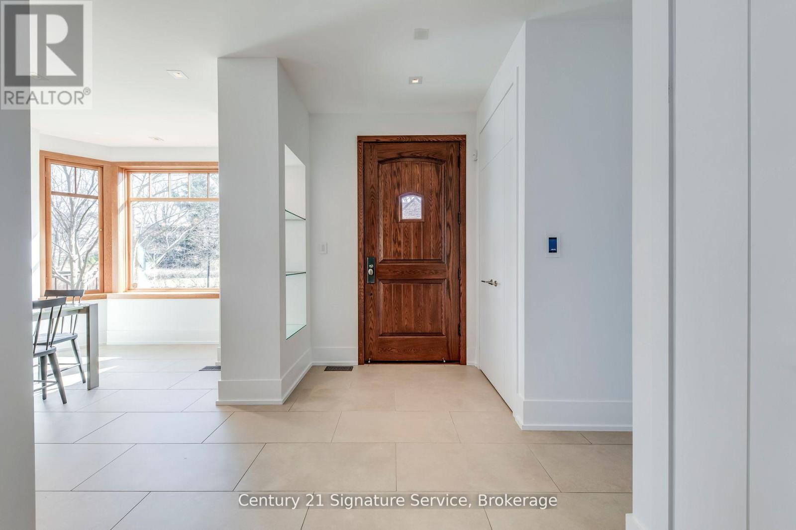 Property at 149 THE KINGSWAY image 4