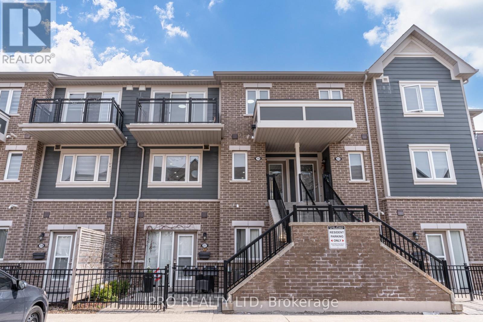 Property at 256 - 250 SUNNY MEADOWS BOULEVARD image 1
