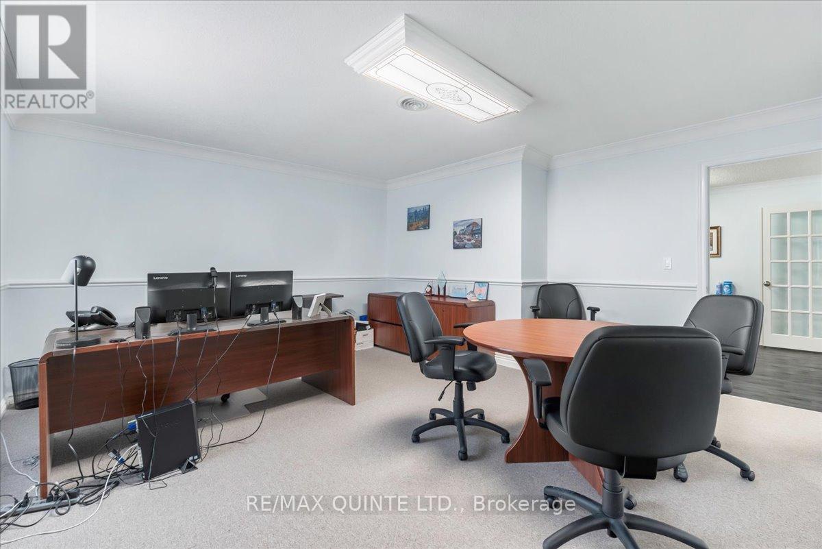 340 Pinnacle Street, Belleville, Ontario  K8N 3B4 - Photo 17 - X12108721
