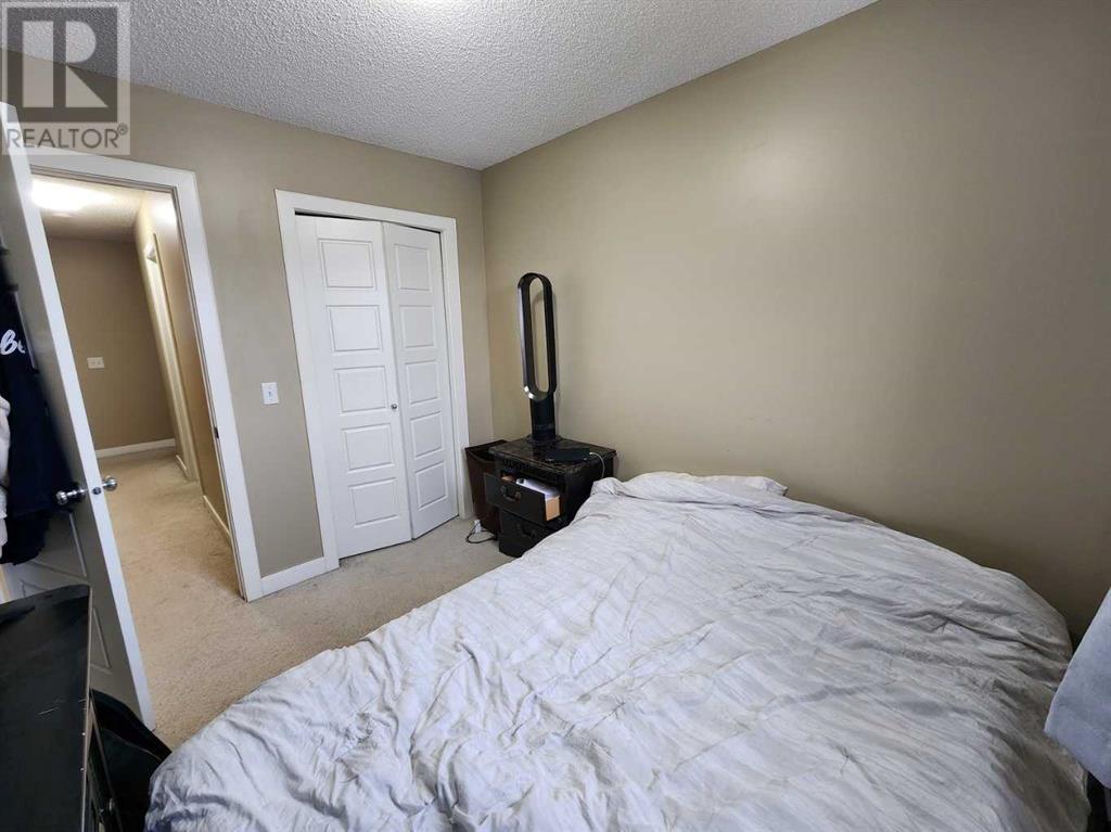 264 Pantego Lane Nw, Calgary, Alberta  T3K 0T1 - Photo 15 - A2190070