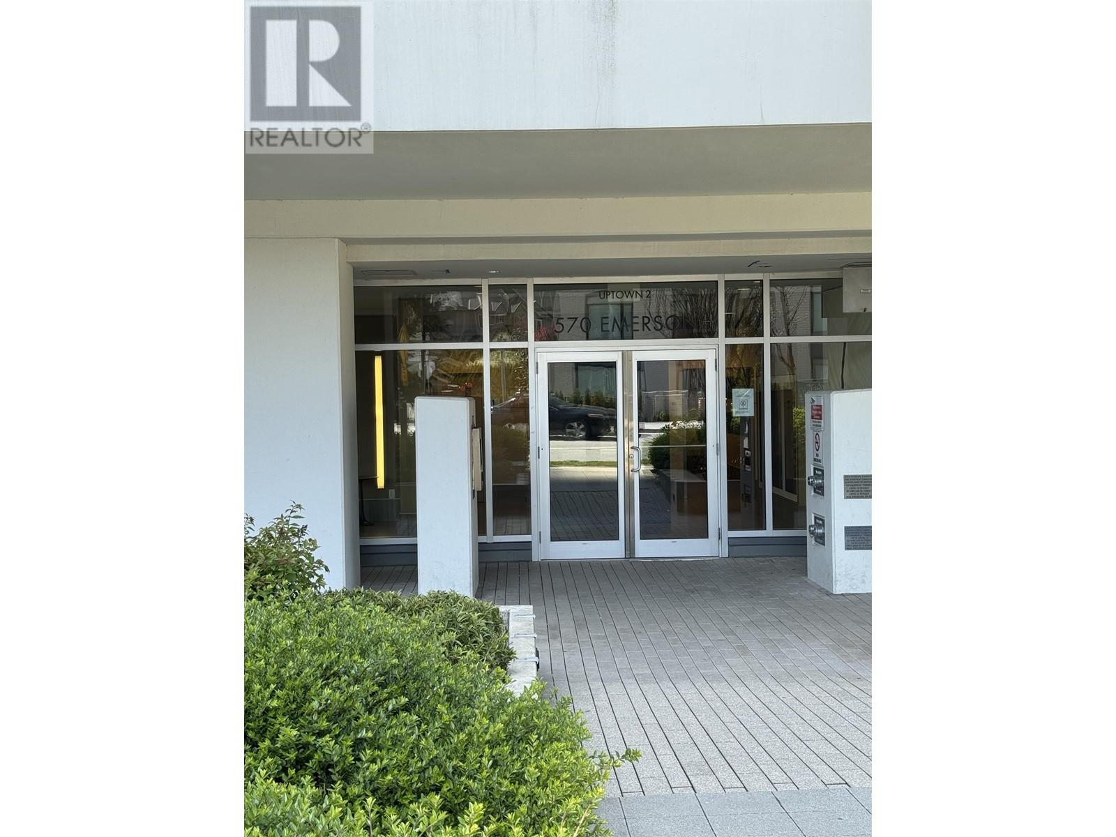 601 570 Emerson Street, Coquitlam, British Columbia  V3J 0G3 - Photo 3 - R2994815