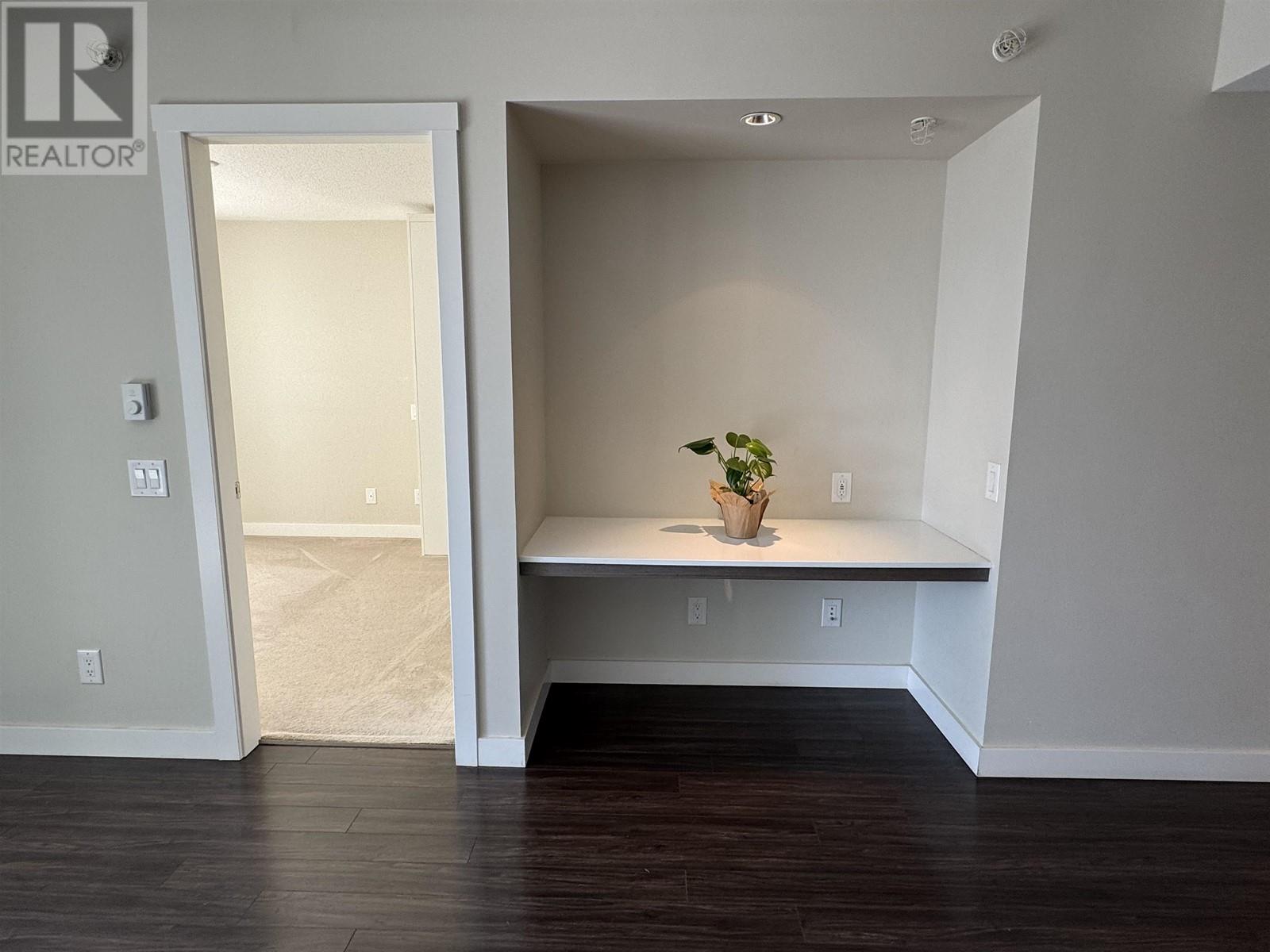 601 570 Emerson Street, Coquitlam, British Columbia  V3J 0G3 - Photo 15 - R2994815