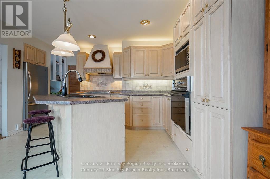 22 Dubeau Street, West Nipissing, Ontario  P0H 2M0 - Photo 2 - X12095108