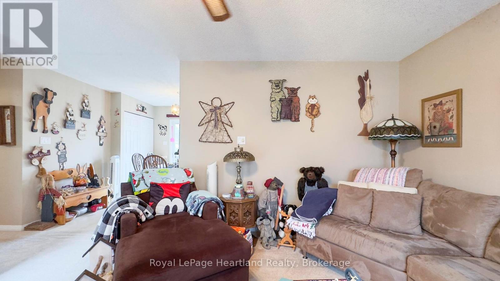 Property at 91 ANGLESEA STREET image 5