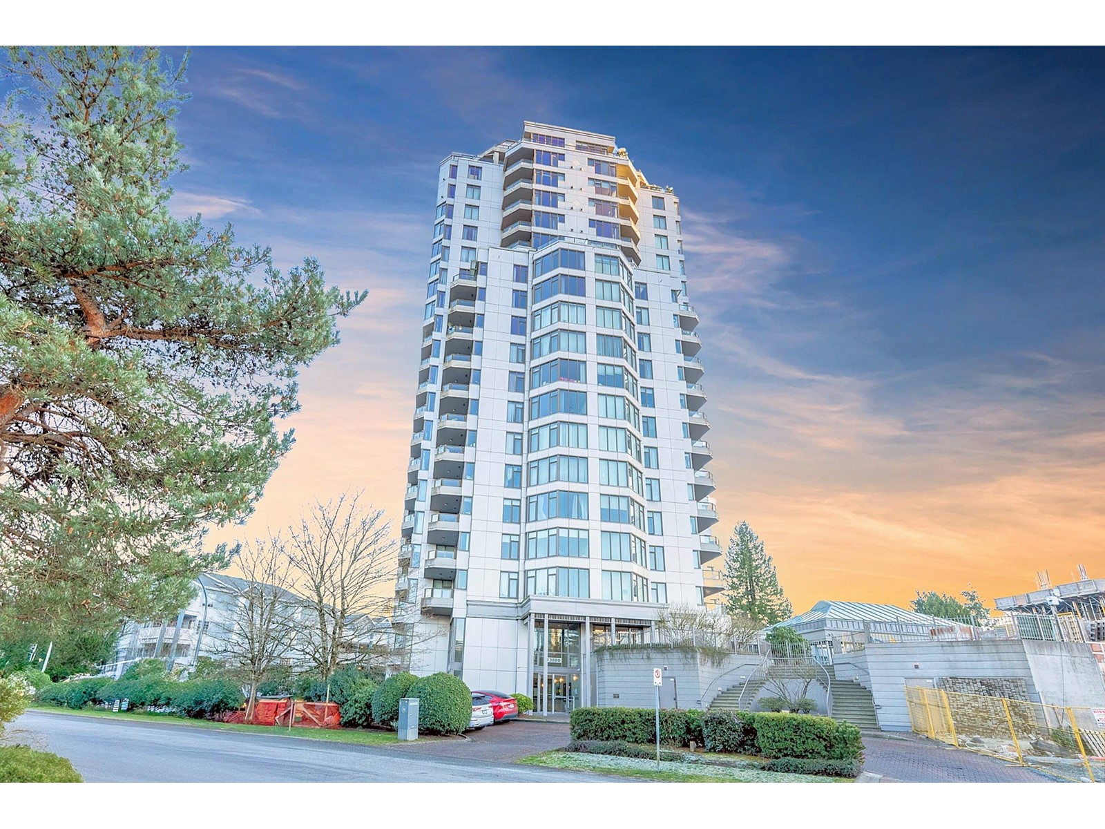 1106 13880 101 Avenue, Surrey, British Columbia  V3T 5T1 - Photo 3 - R2991339