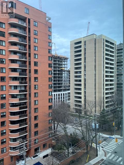 708 - 320 Tweedsmuir Avenue, Toronto, Ontario  M5P 2Y3 - Photo 21 - C12059269