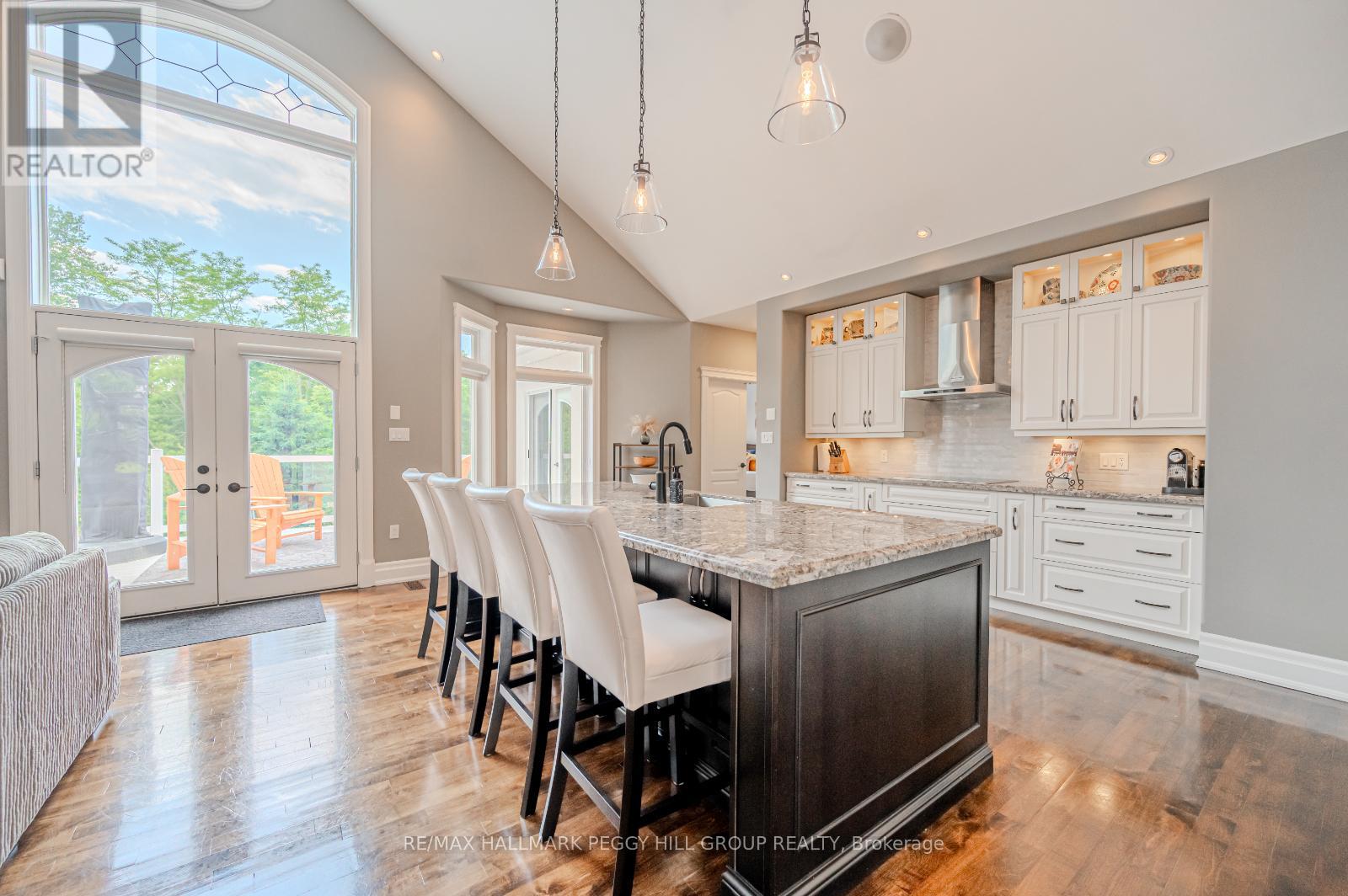 Property at 16 BRIDLE TRAIL image 4