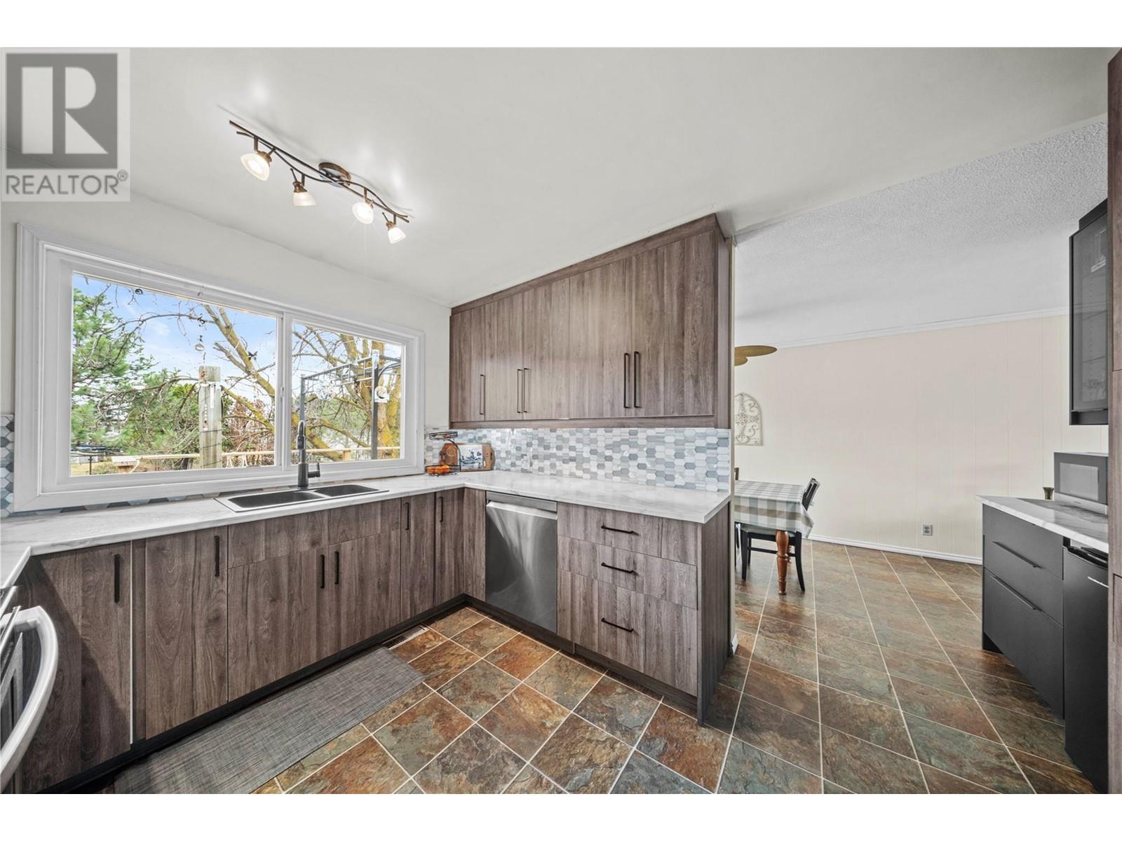 Property at 353 Reighmount Drive image 4