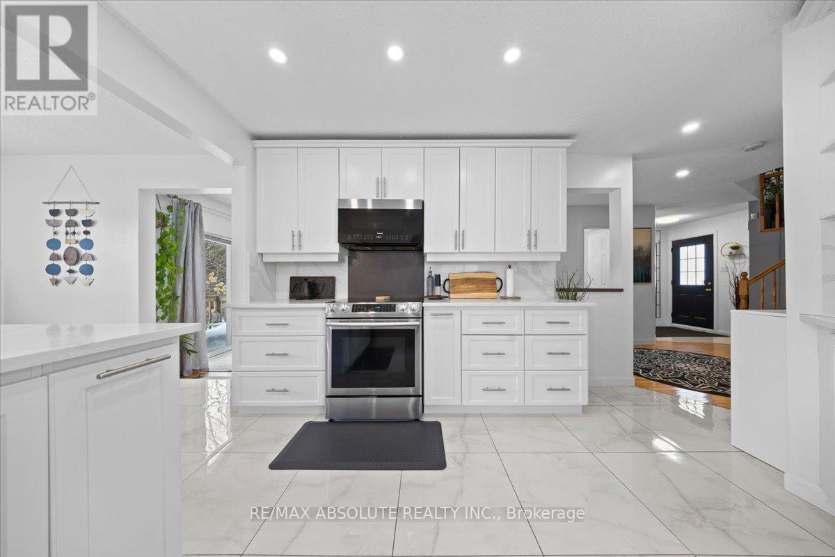 Property at 1919 LA CHAPELLE STREET image 5