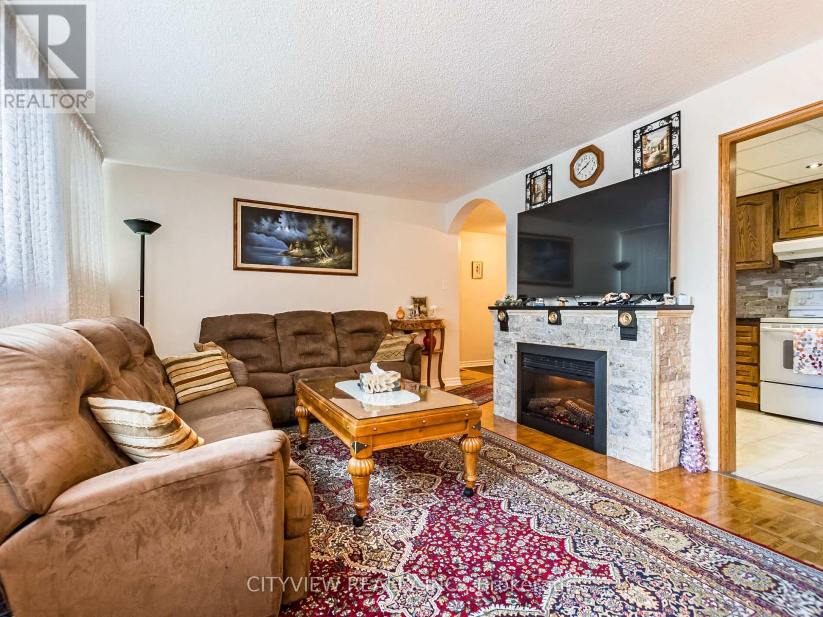 212 - 3700 Kaneff Crescent, Mississauga, Ontario  L5A 4B8 - Photo 11 - W12108660