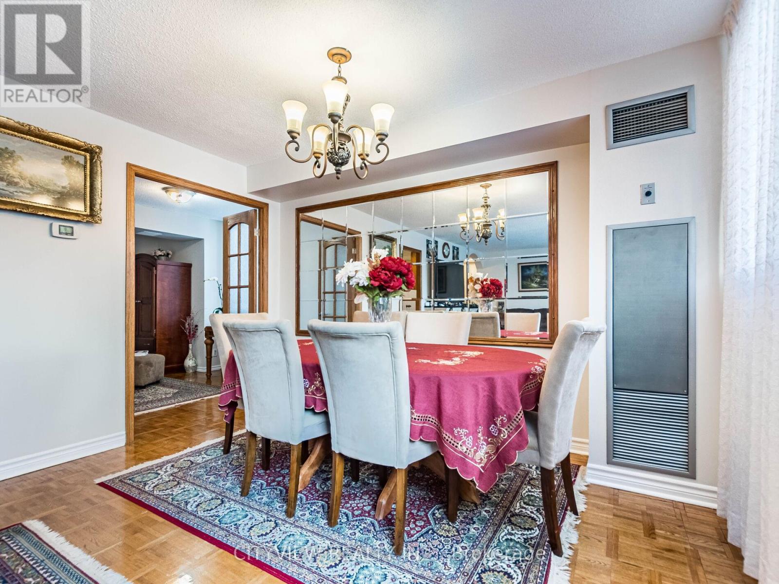 212 - 3700 Kaneff Crescent, Mississauga, Ontario  L5A 4B8 - Photo 8 - W12108660
