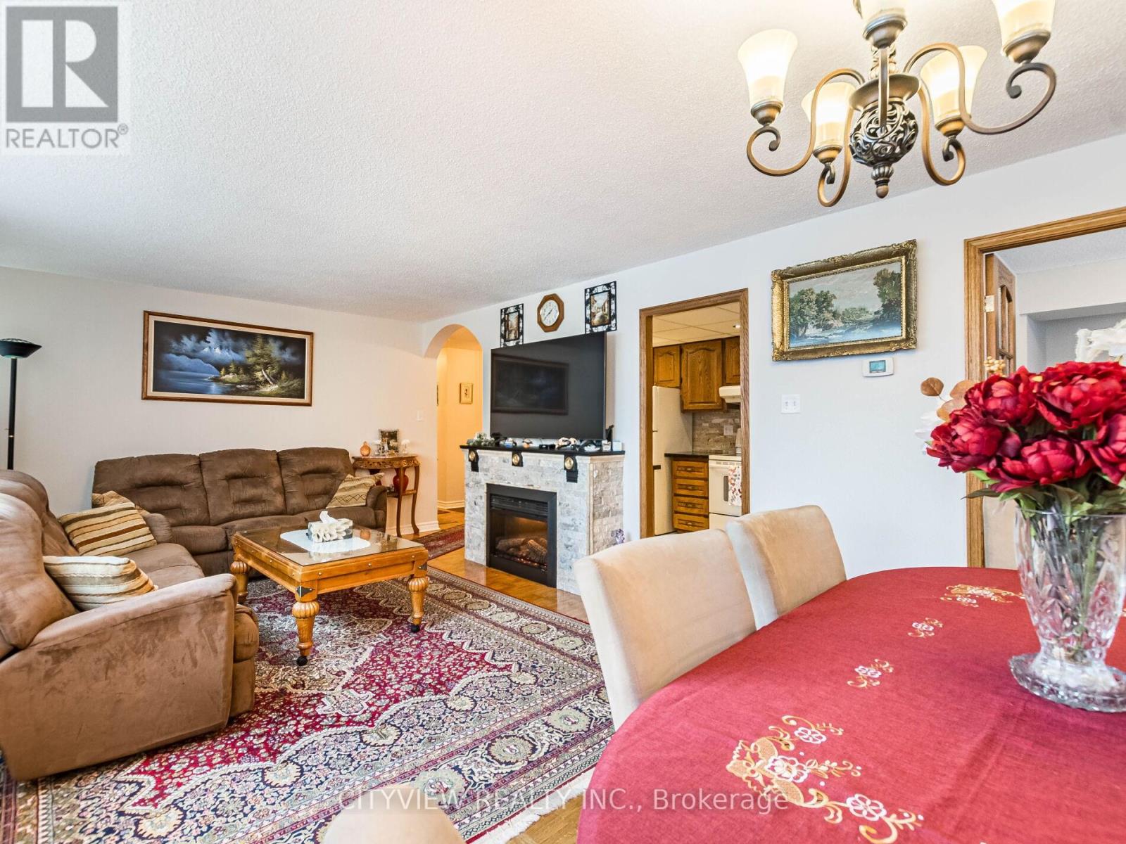 212 - 3700 Kaneff Crescent, Mississauga, Ontario  L5A 4B8 - Photo 9 - W12108660