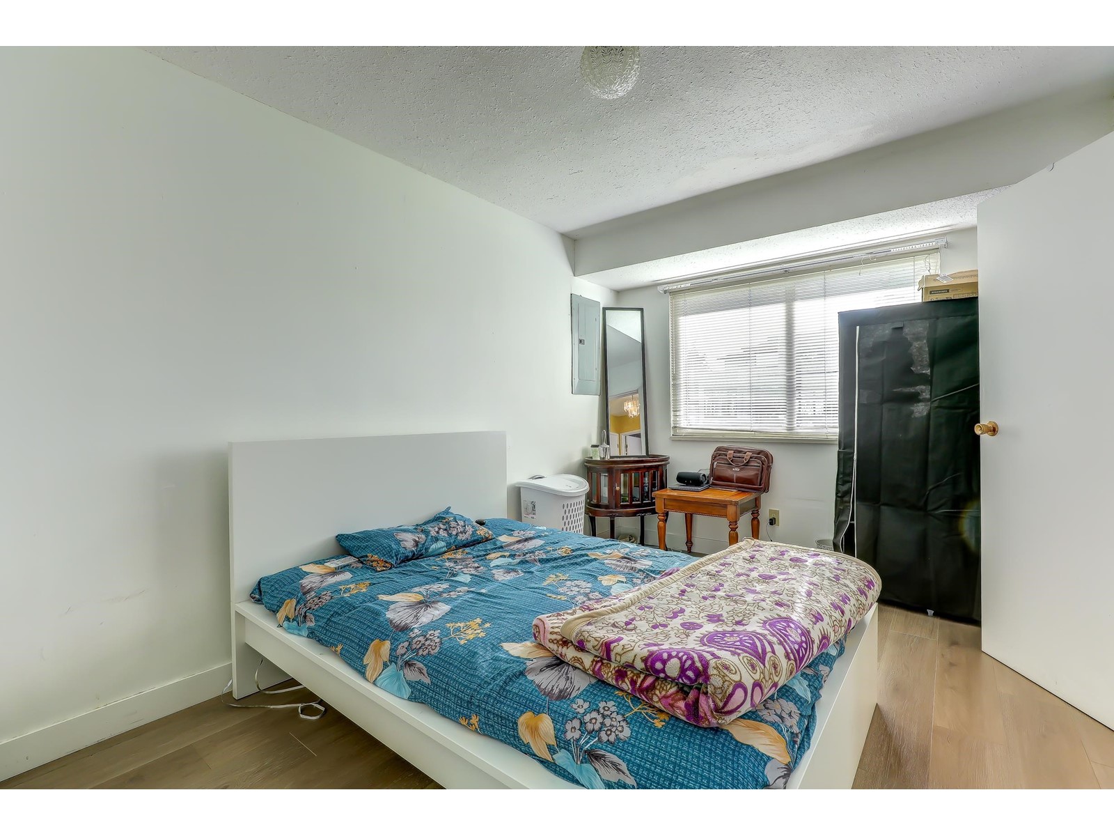 9774 153a Street, Surrey, British Columbia  V3R 4H9 - Photo 4 - R2994789