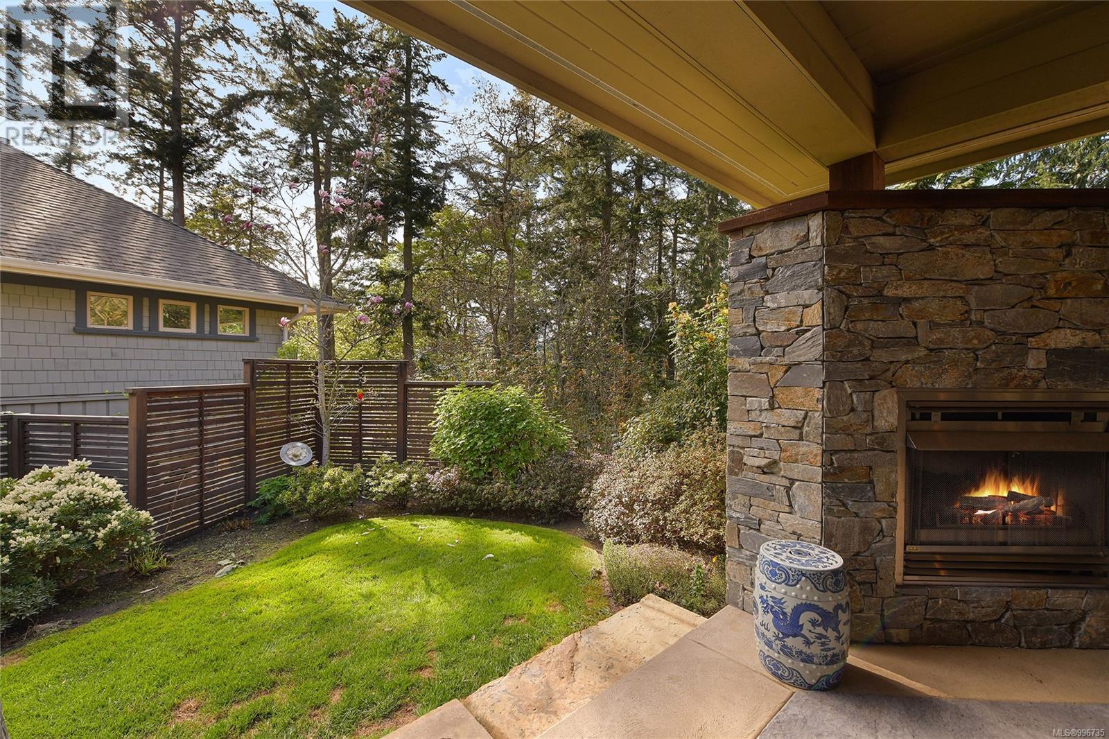 1284 Oceanwood Lane, Saanich, British Columbia  V8X 0A4 - Photo 51 - 996735