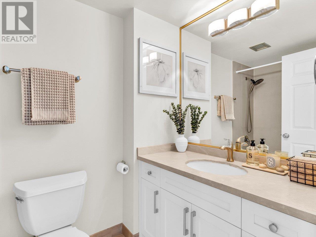 Listing Picture 14 of 26 : 1101 1318 HOMER STREET, Vancouver / 溫哥華 - 魯藝地產 Yvonne Lu Group - MLS Medallion Club Member